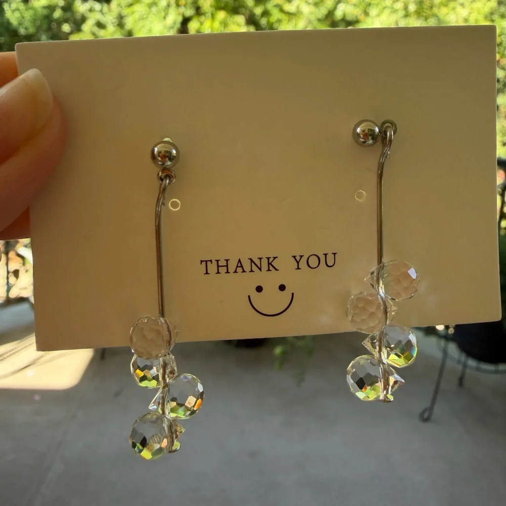 Elegant Silver Crystal Drop Earrings - Picture 2 of 4